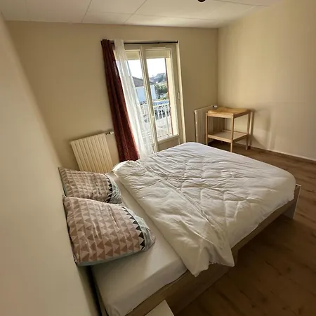 Renovated Townhouse *