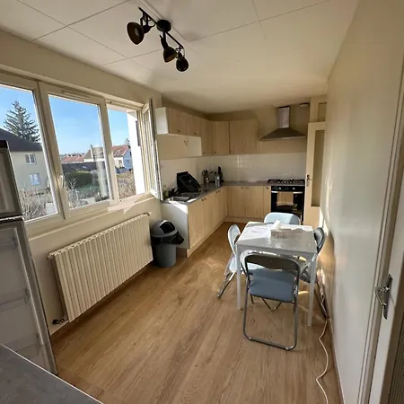 Renovated Townhouse Holiday home *