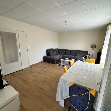 Renovated Townhouse *